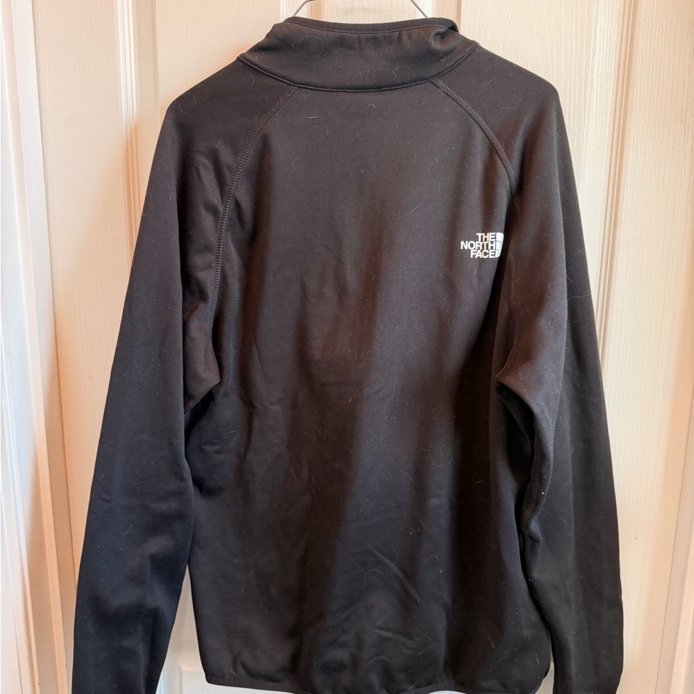 The North Face Men’s Black Quarter-Zip Fleece Pullover - Picture 2 of 3